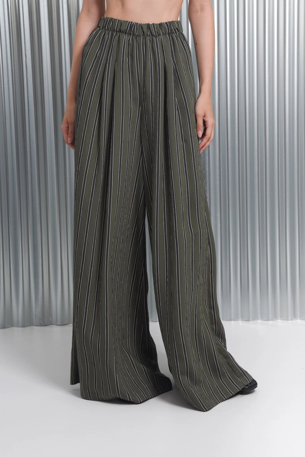 Arpyes Gyoza Pants Khaki