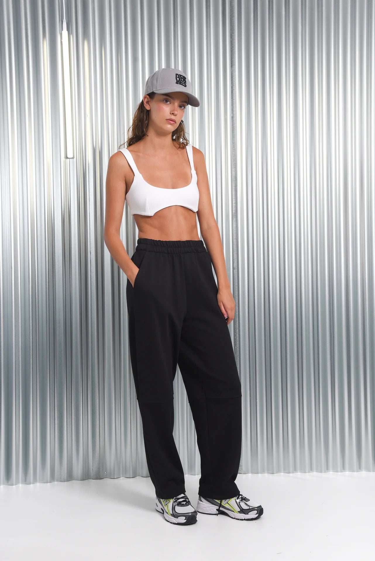 Arpyes Symbol Pants Black