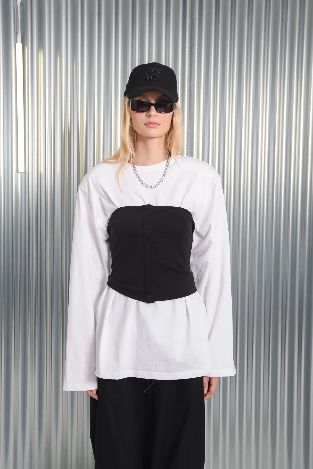 Arpyes Suzaku Top Black