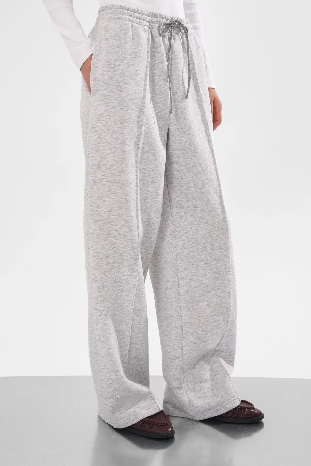 Arpyes Arata Pants Grey