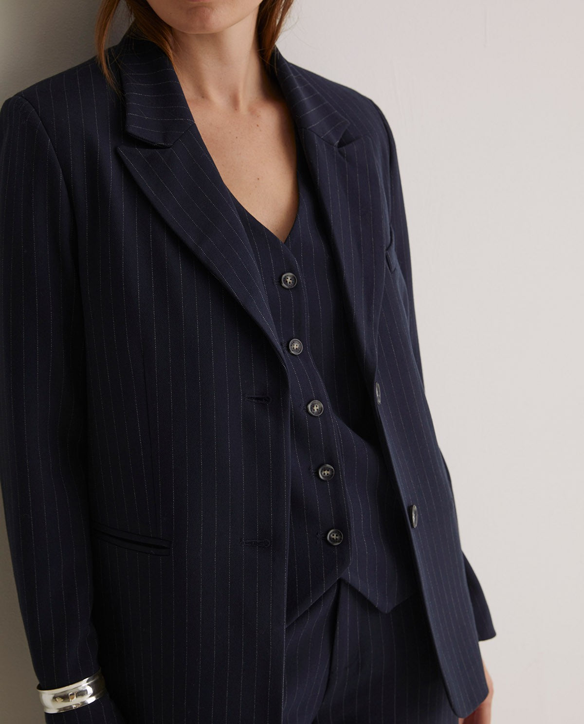 43805 - Navy Blue Pinstripe Suit Jacket