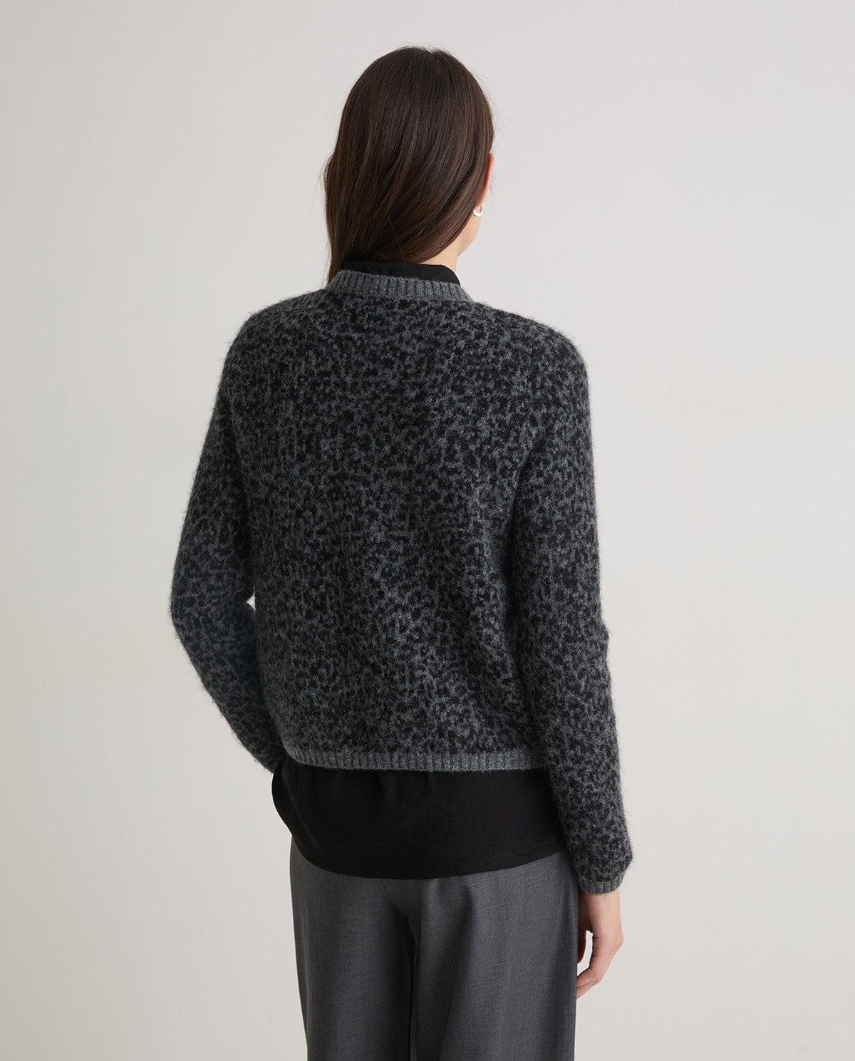 43582 - GREY LEOPARD-PRINT CARDIGAN