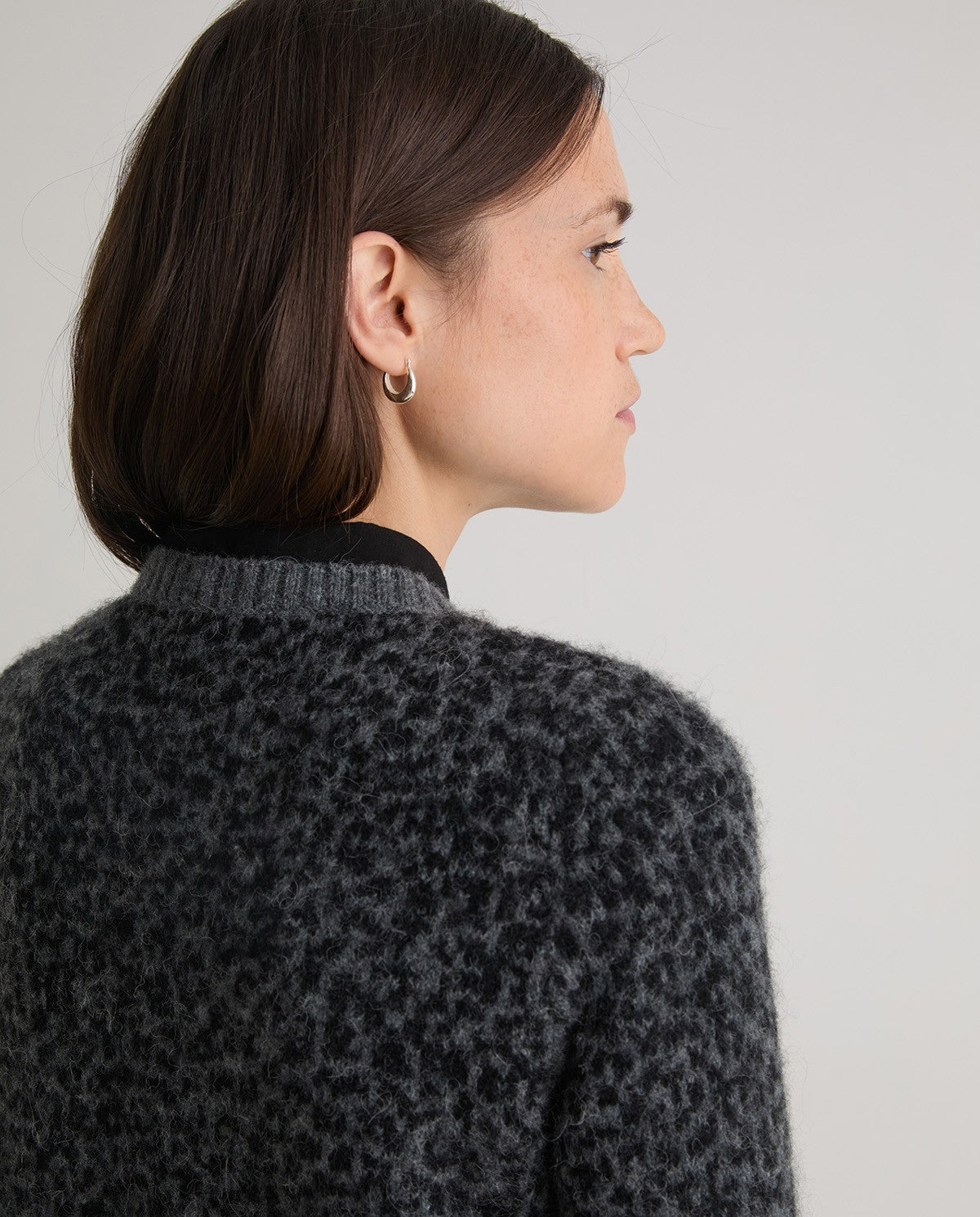 43582 - GREY LEOPARD-PRINT CARDIGAN