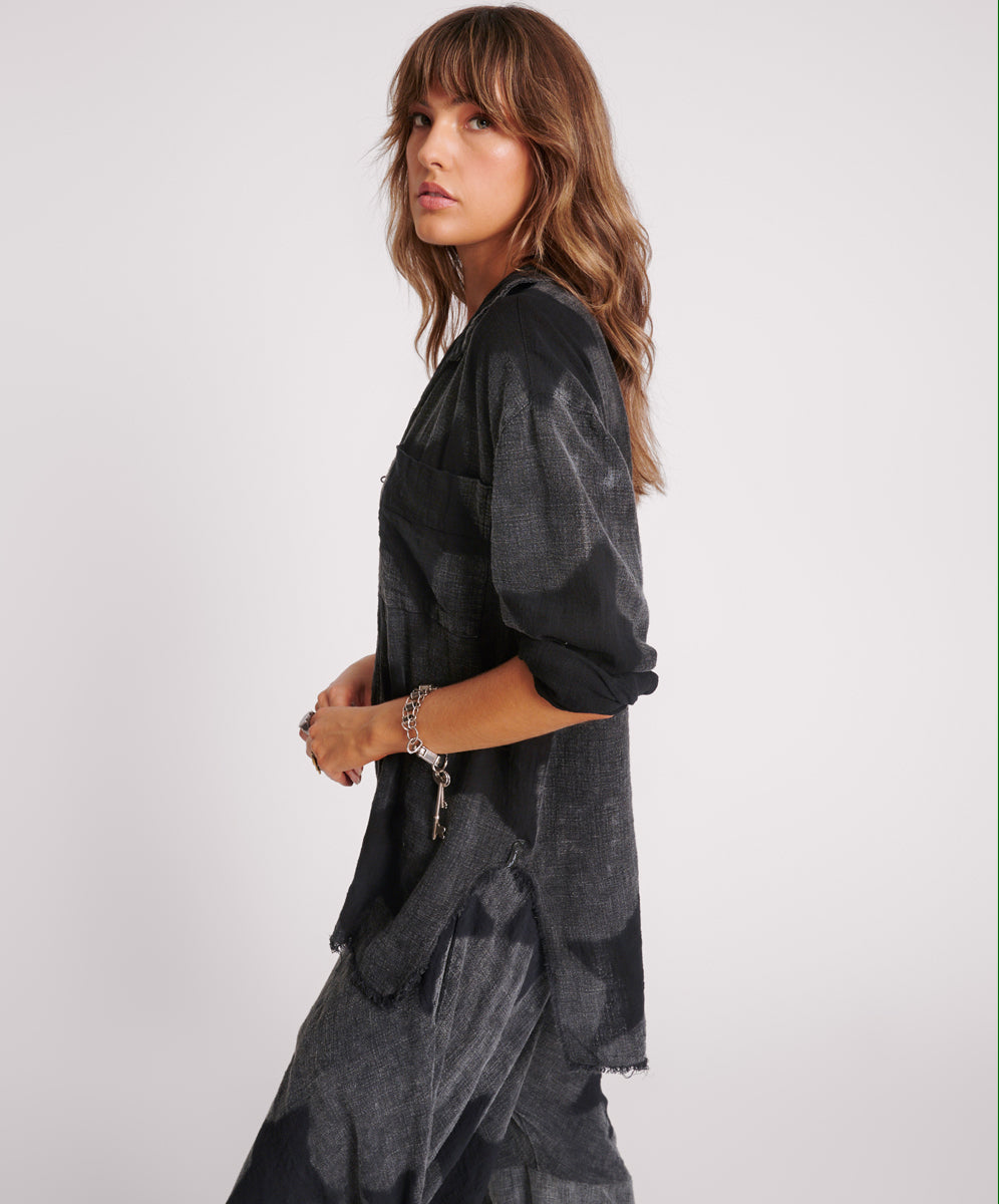 BLACK STAR MUSLIN LONGLINE SHIRT