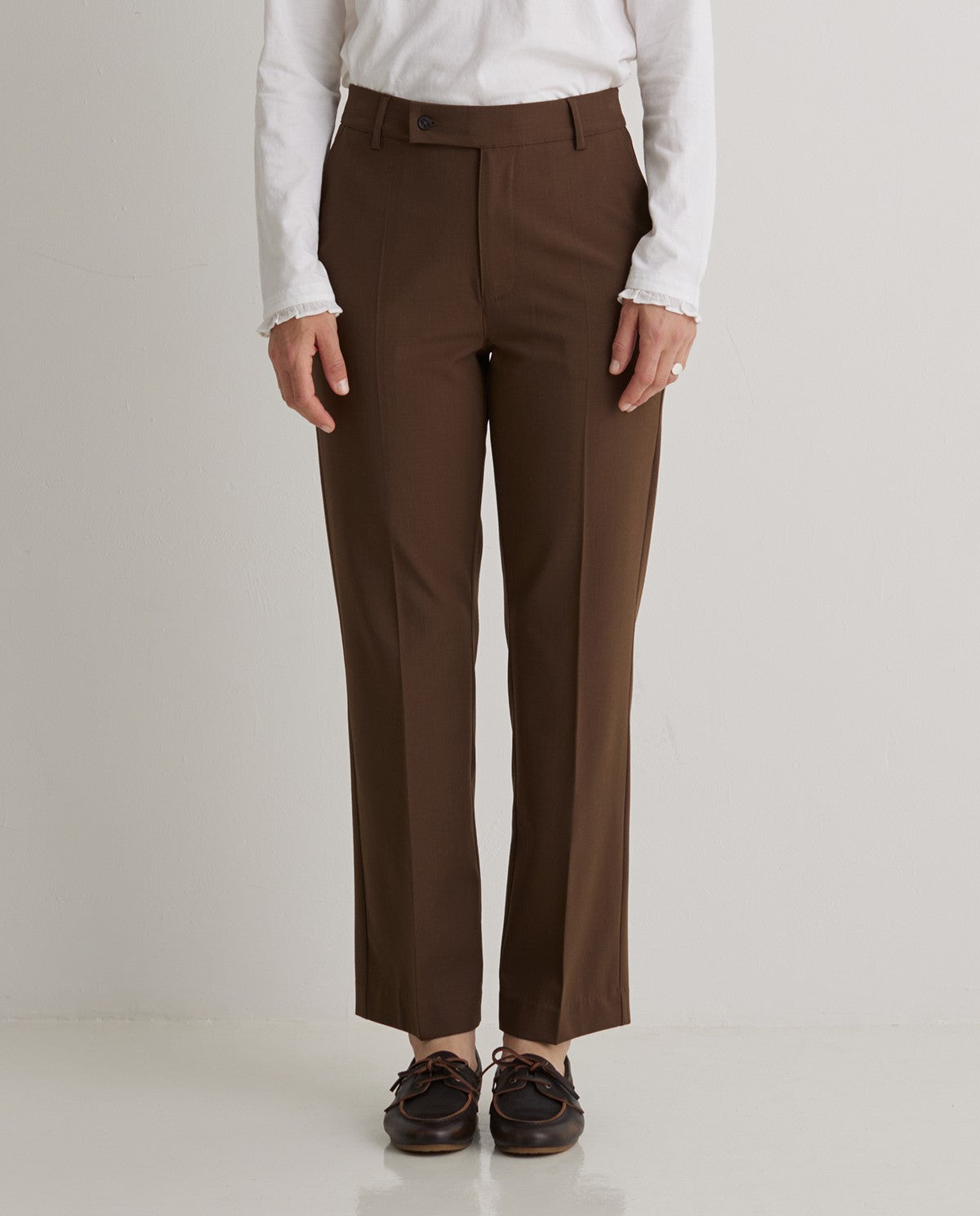 43812 - Chocolate pleated suit trousers