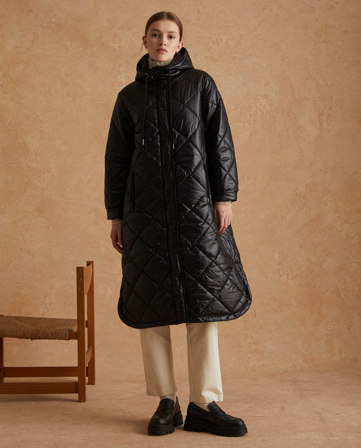 LONG WATER-REPELLENT QUILTED COAT BLACK 39620