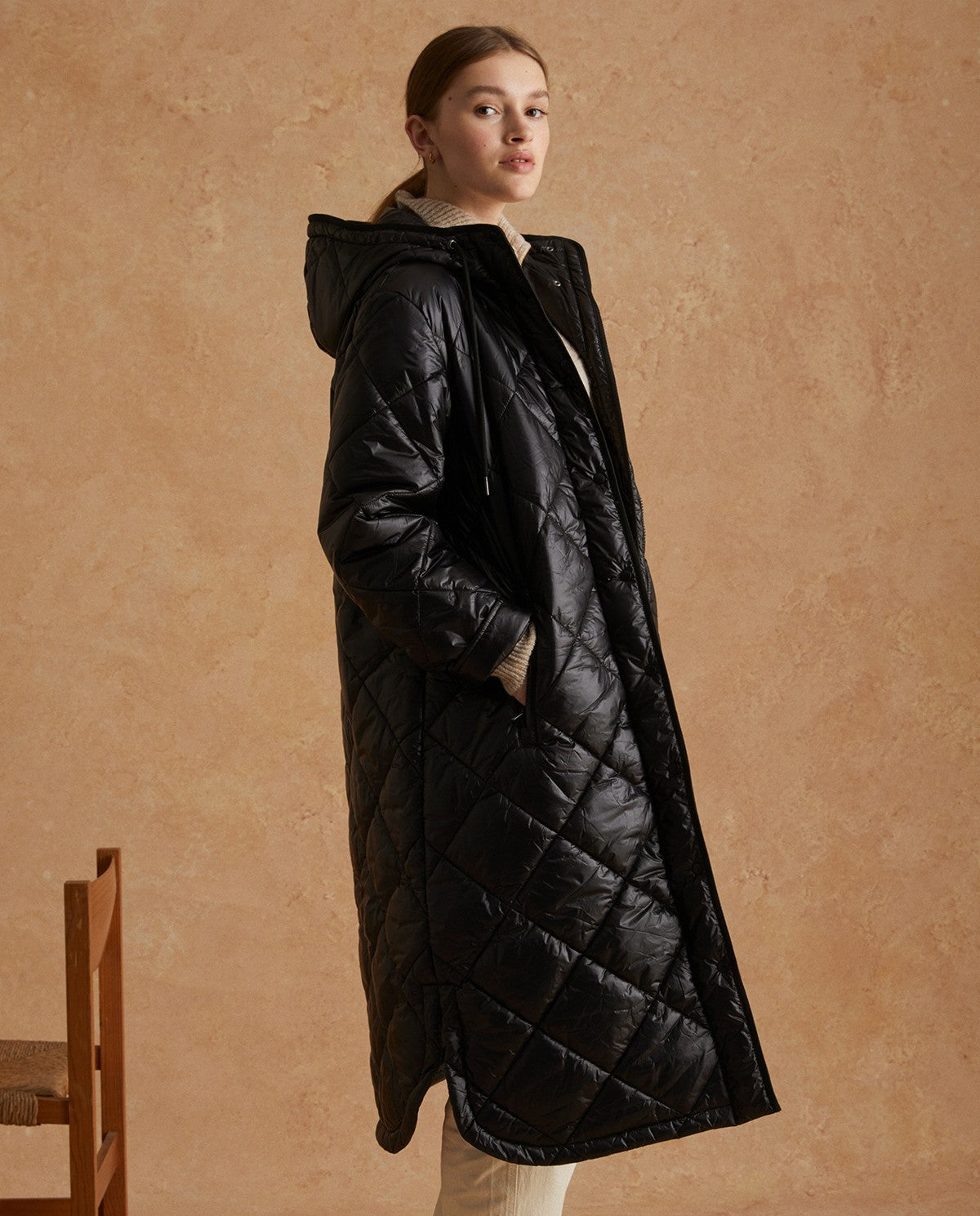 LONG WATER-REPELLENT QUILTED COAT BLACK 39620