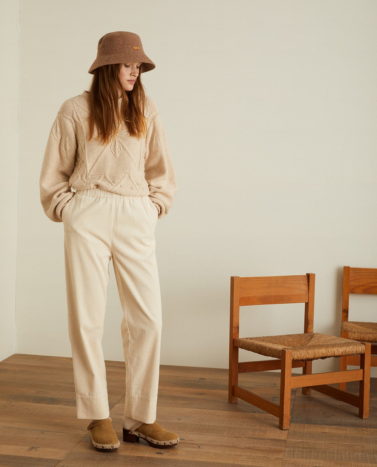 STRAIGHT CORDUROY TROUSERS ECRU 39802