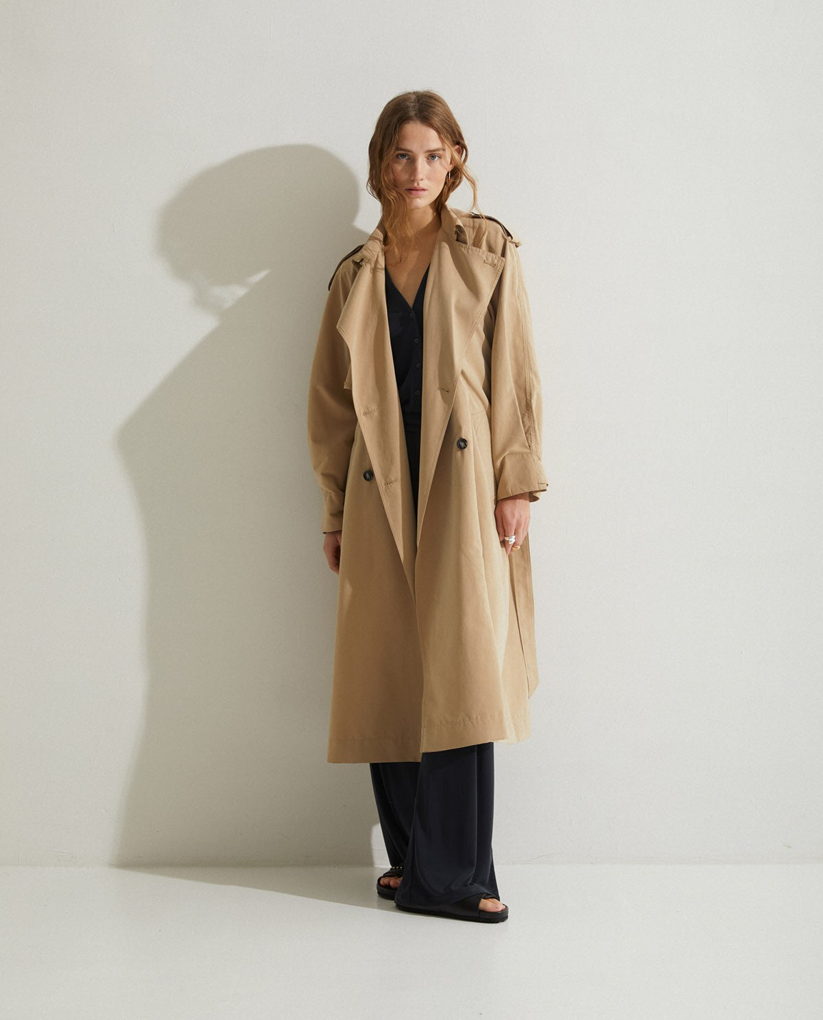 LONG DOUBLE BREASTED RAINCOAT CAMEL Ref. 40600