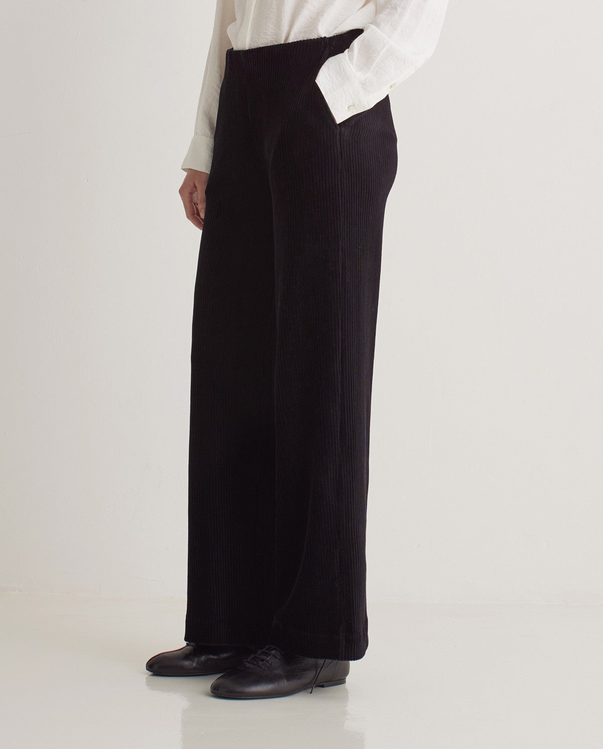 43455 - Black Wide Corduroy Trousers