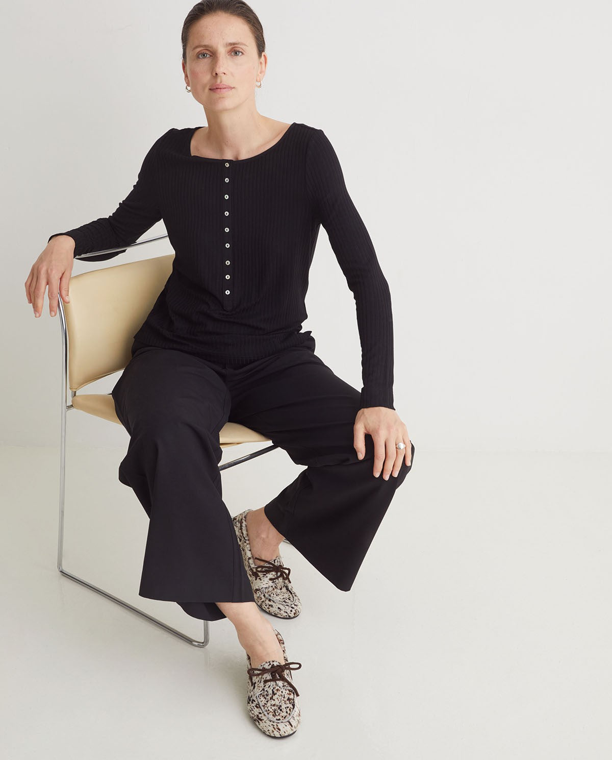 43488 - Black Ribbed Long Sleeve T-Shirt