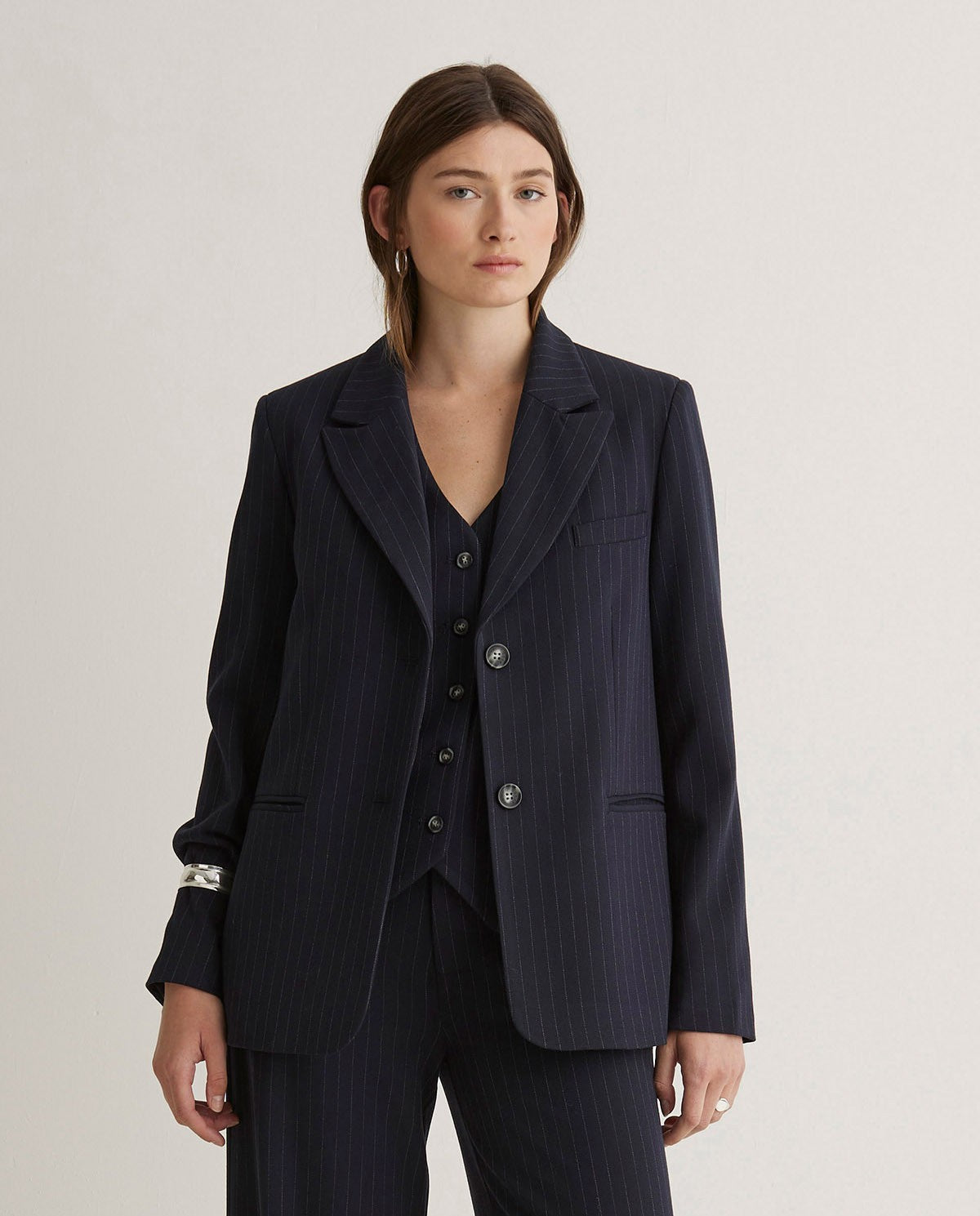 43805 - Navy Blue Pinstripe Suit Jacket