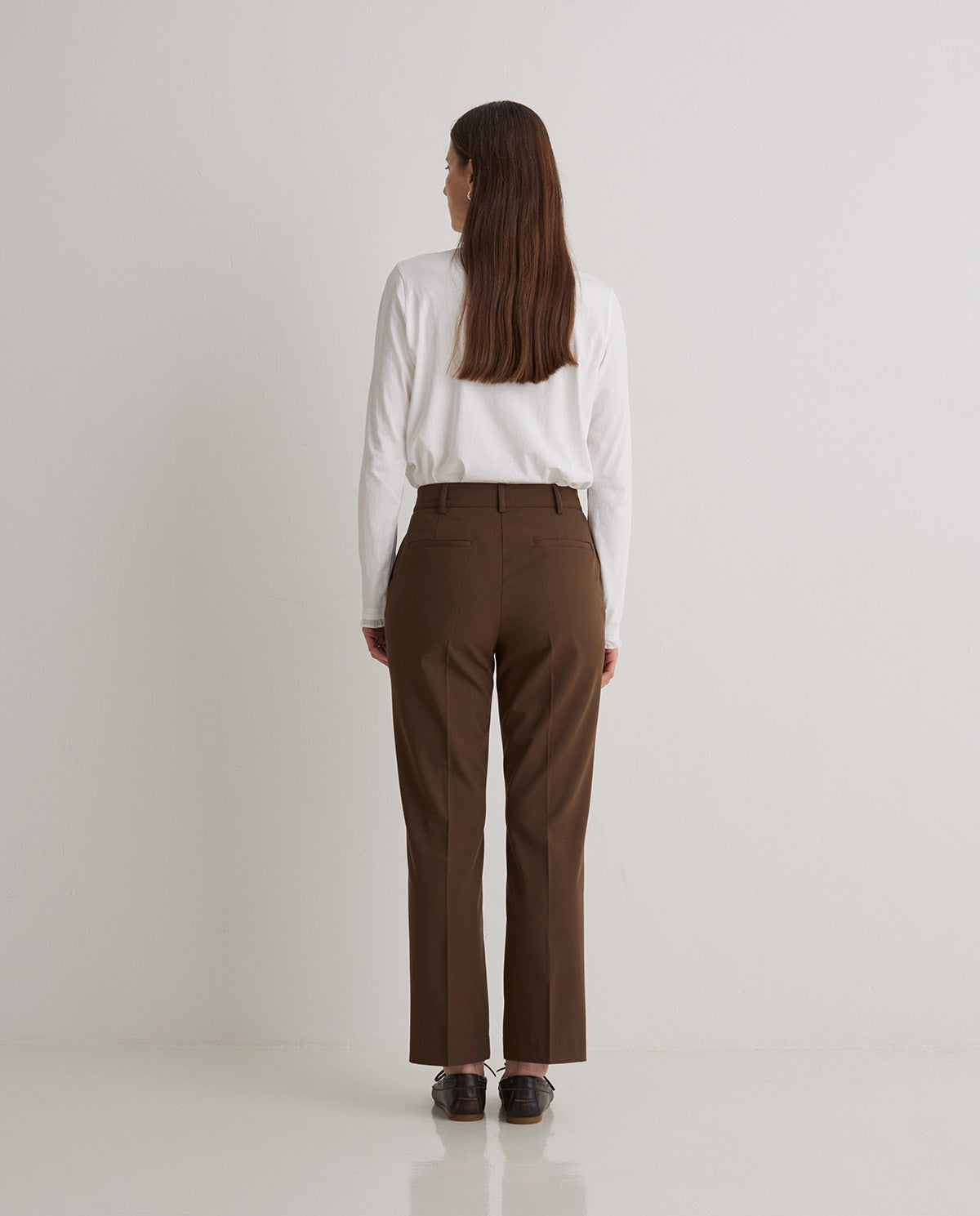 43812 - Chocolate pleated suit trousers