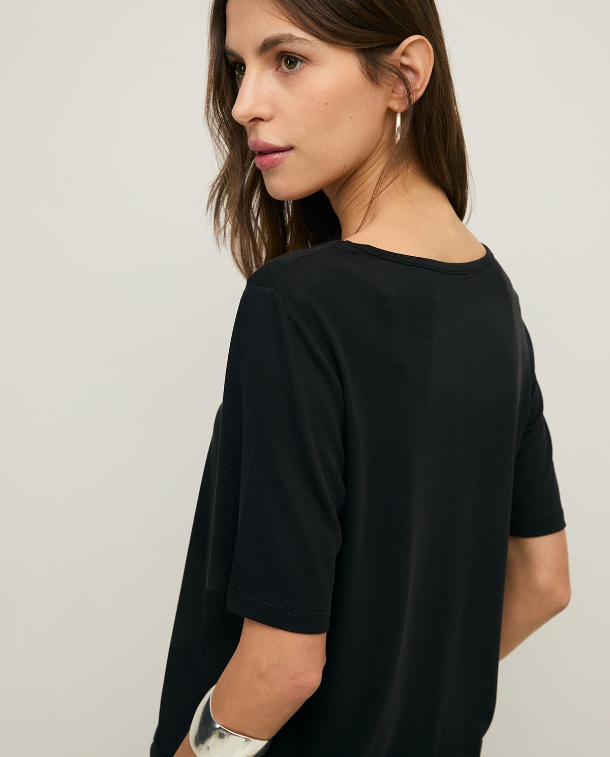 44042 - FLOWY SCOOP-NECK T-SHIRT