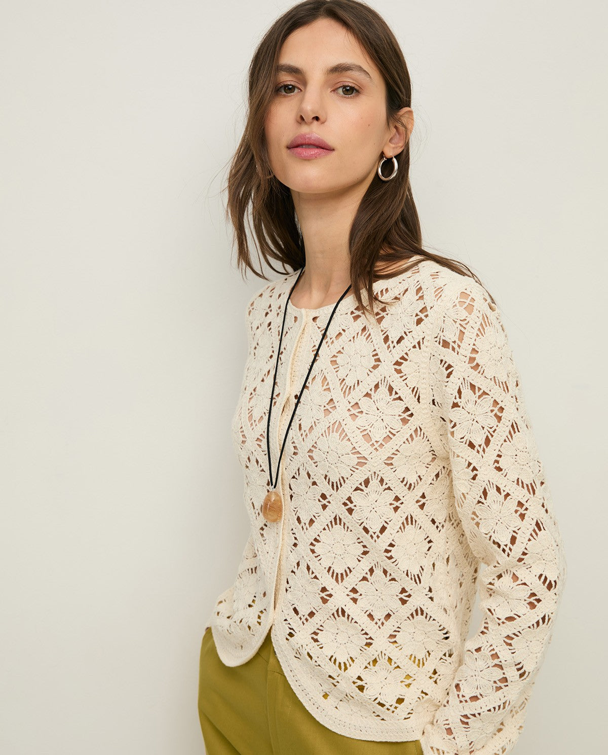 44548  - CROCHET CARDIGAN WITH ROUNDED HEMLINE