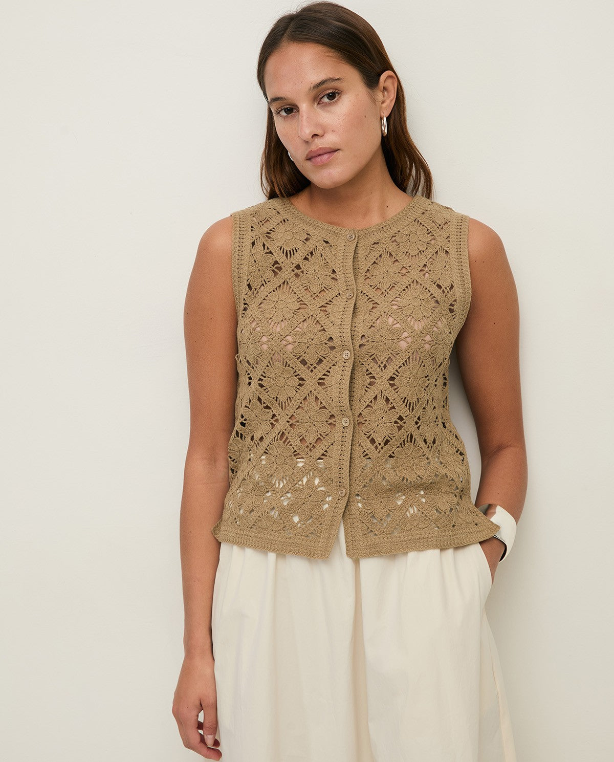 44549 - CROCHET-EFFECT KNIT VEST