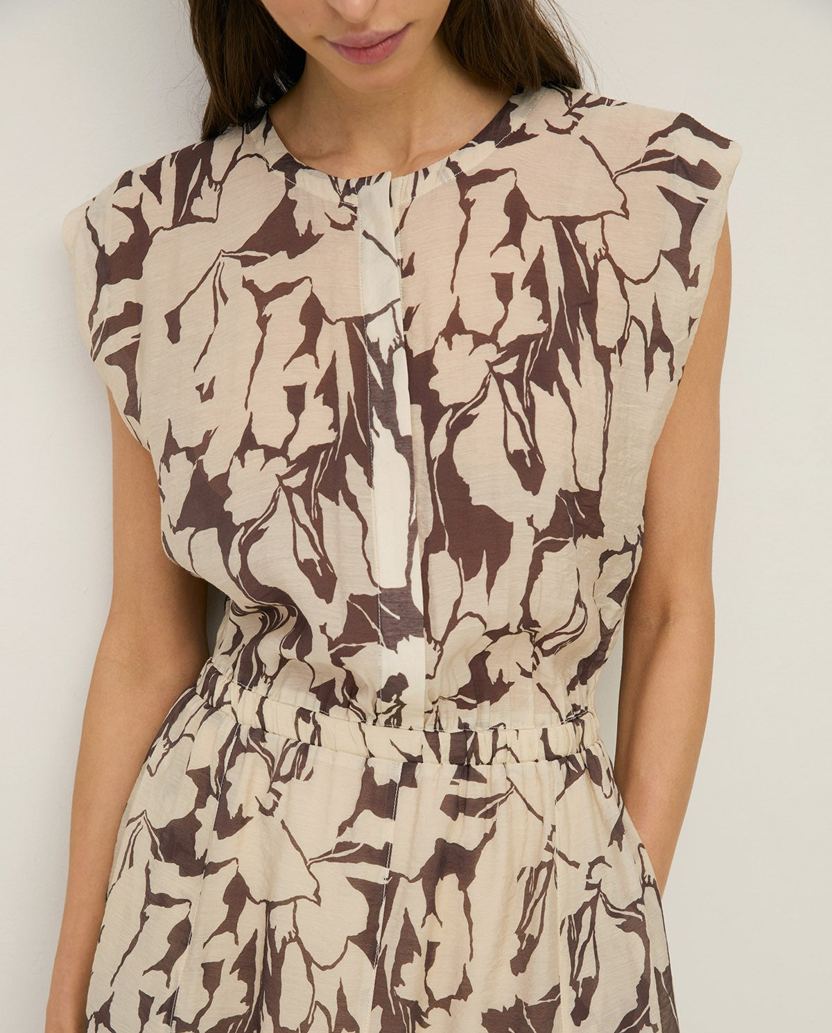 44842 - FLOWY FLORAL CHIFFON DRESS