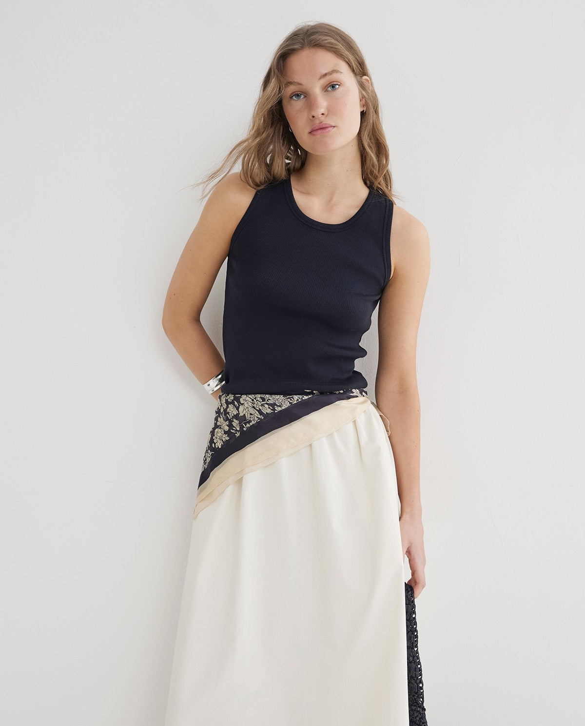 44918 - FLORAL-PRINT SILK SCARF