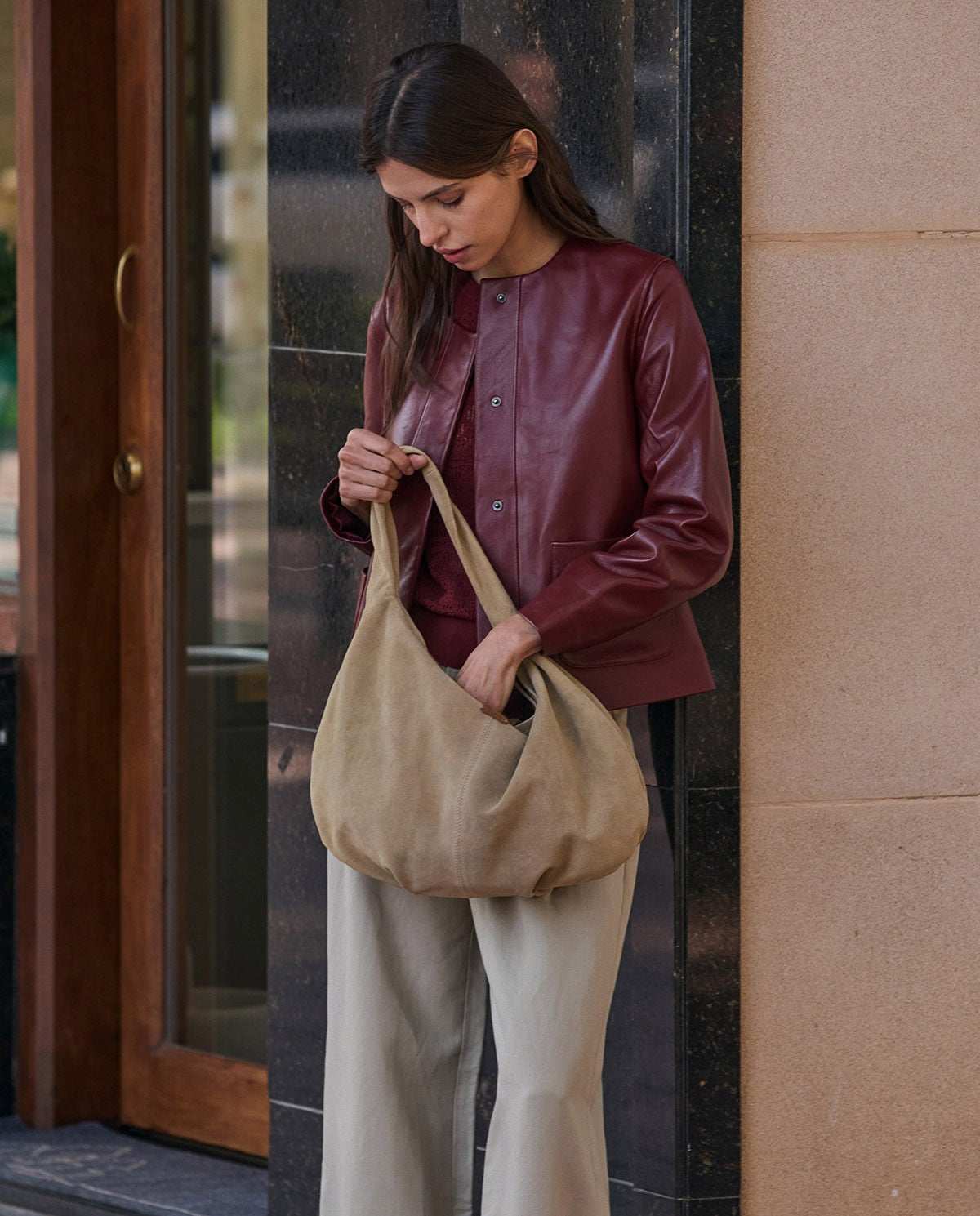 44946 - SUEDE HOBO BAG