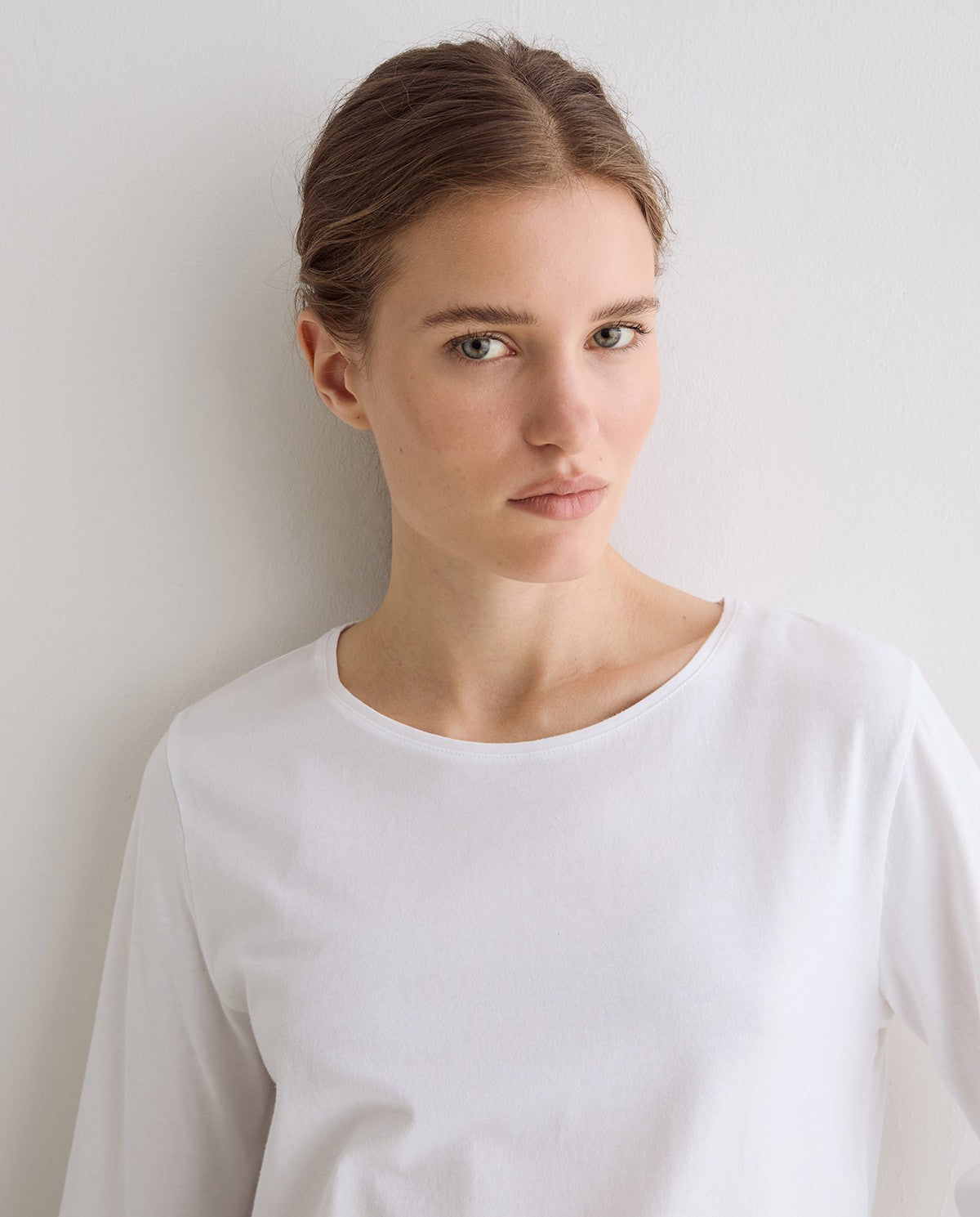 Yerse Basic Long - Sleeve T-Shirt White