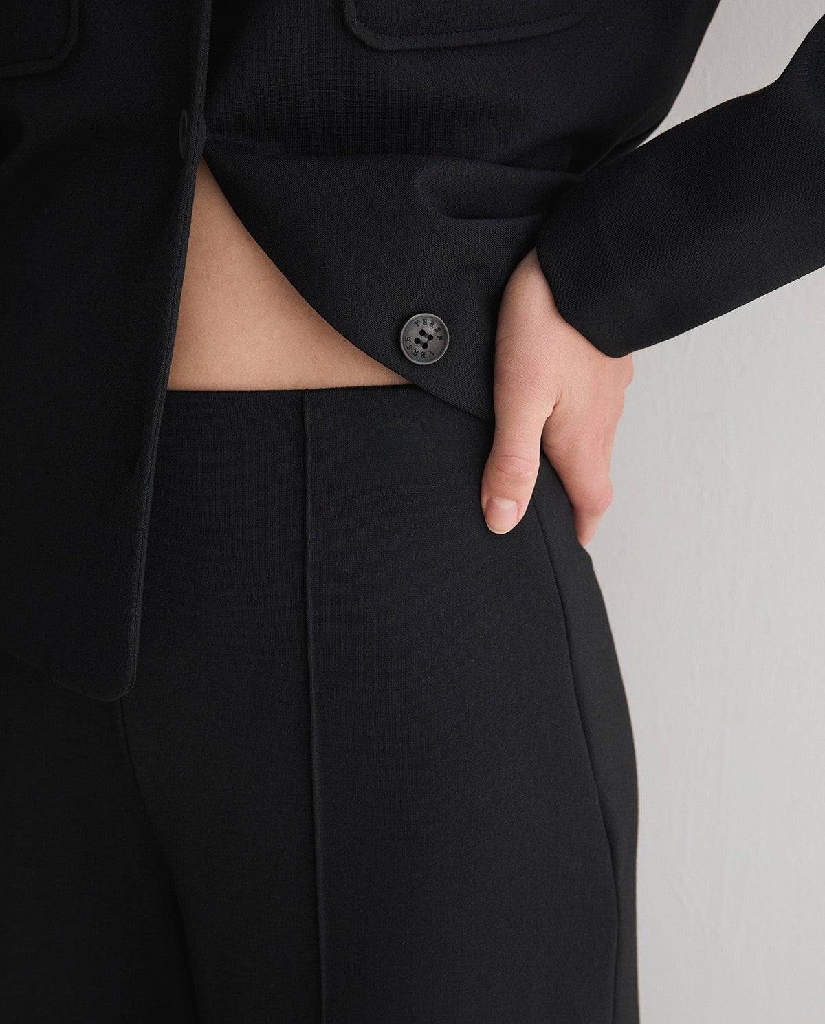 Yerse Knit Pleated Trousers Black