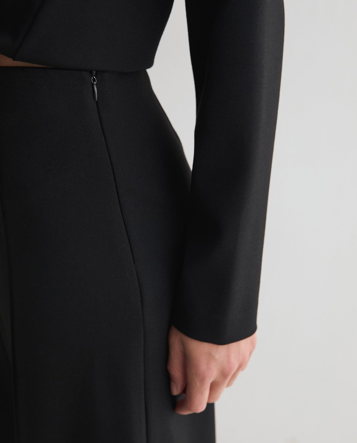 Yerse Knit Pleated Trousers Black