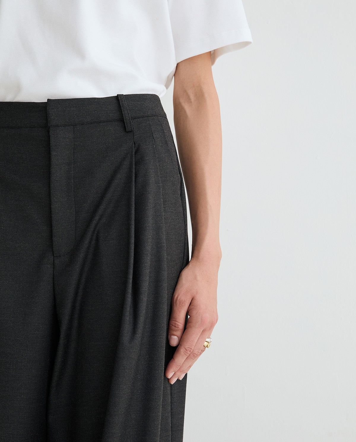 Yerse Structured Wide-Leg Suit Trousers Grey