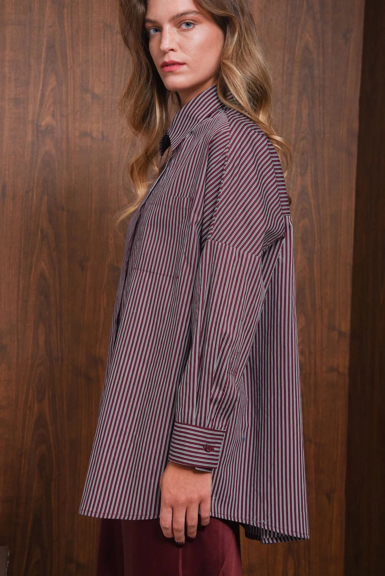 AURA SHIRT - BURGUNDY-