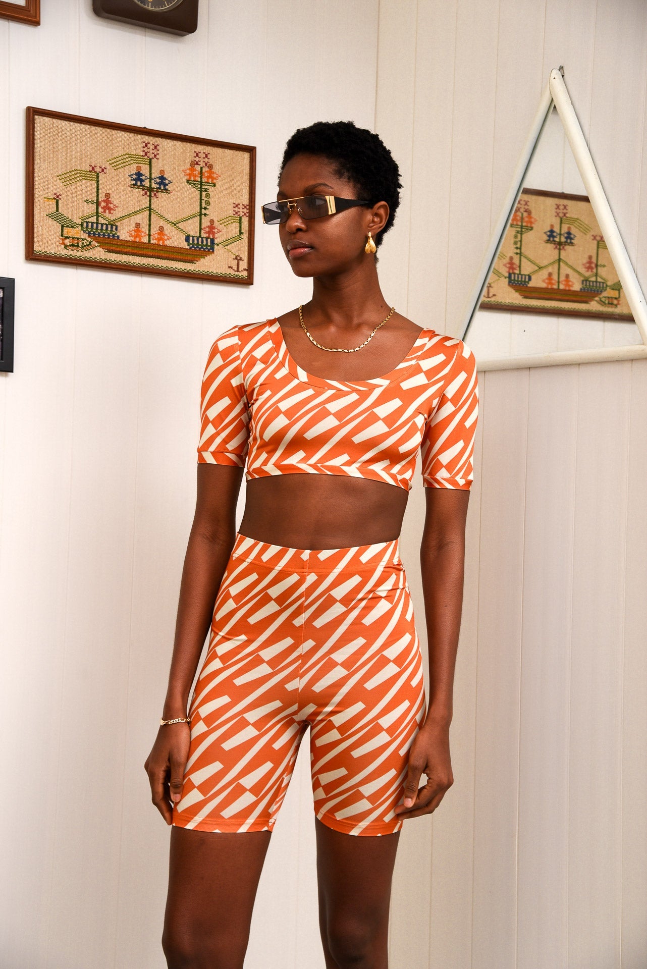 Chill Island Top - Orange