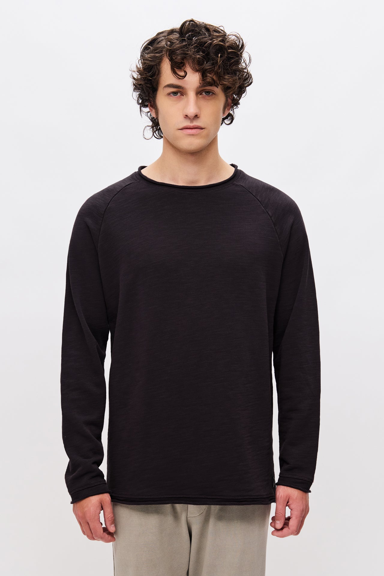 Long sleeve Top with Raglan Sleeves