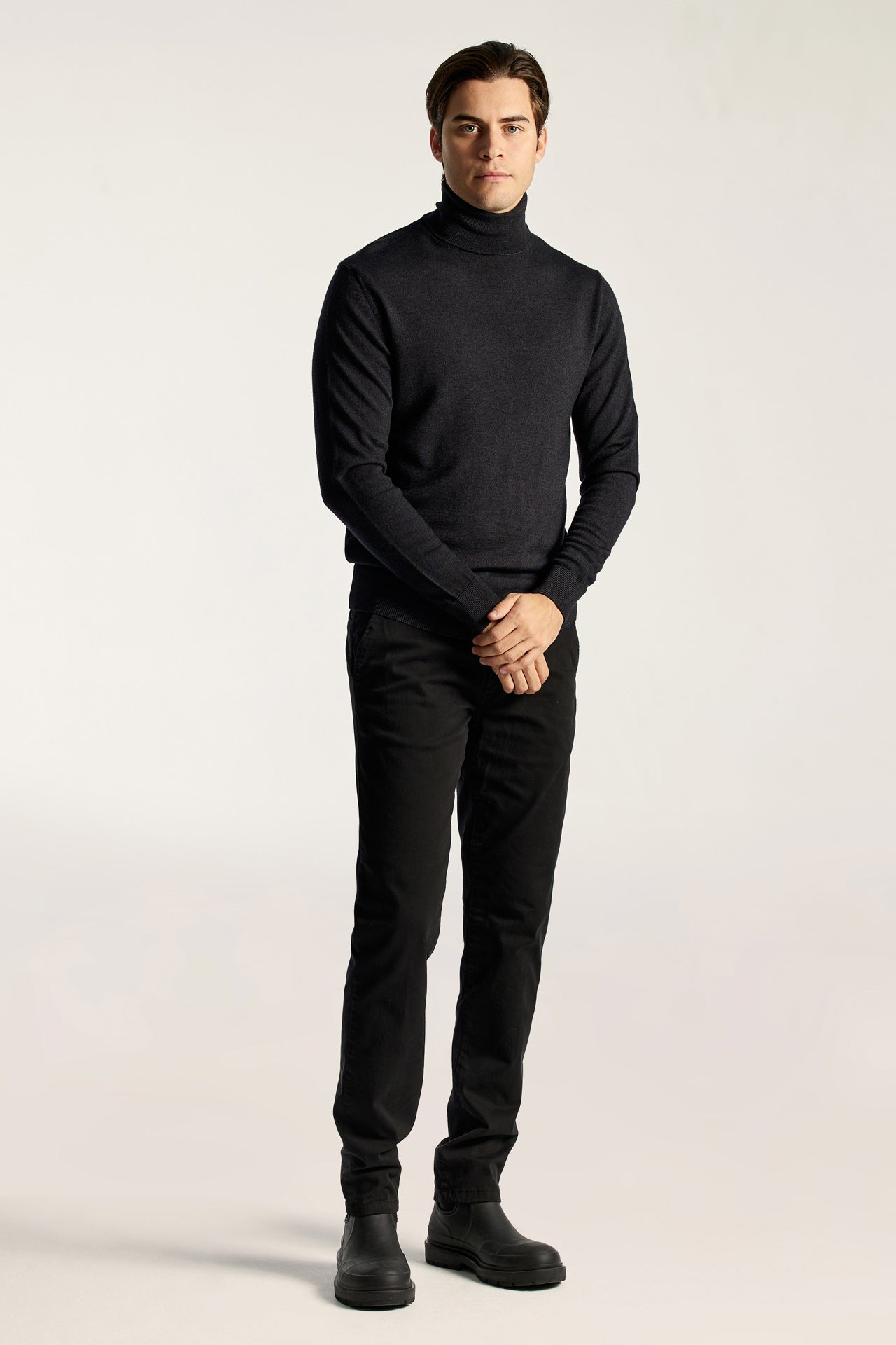 High Neck Knitwear BLACK DLMKW04W22