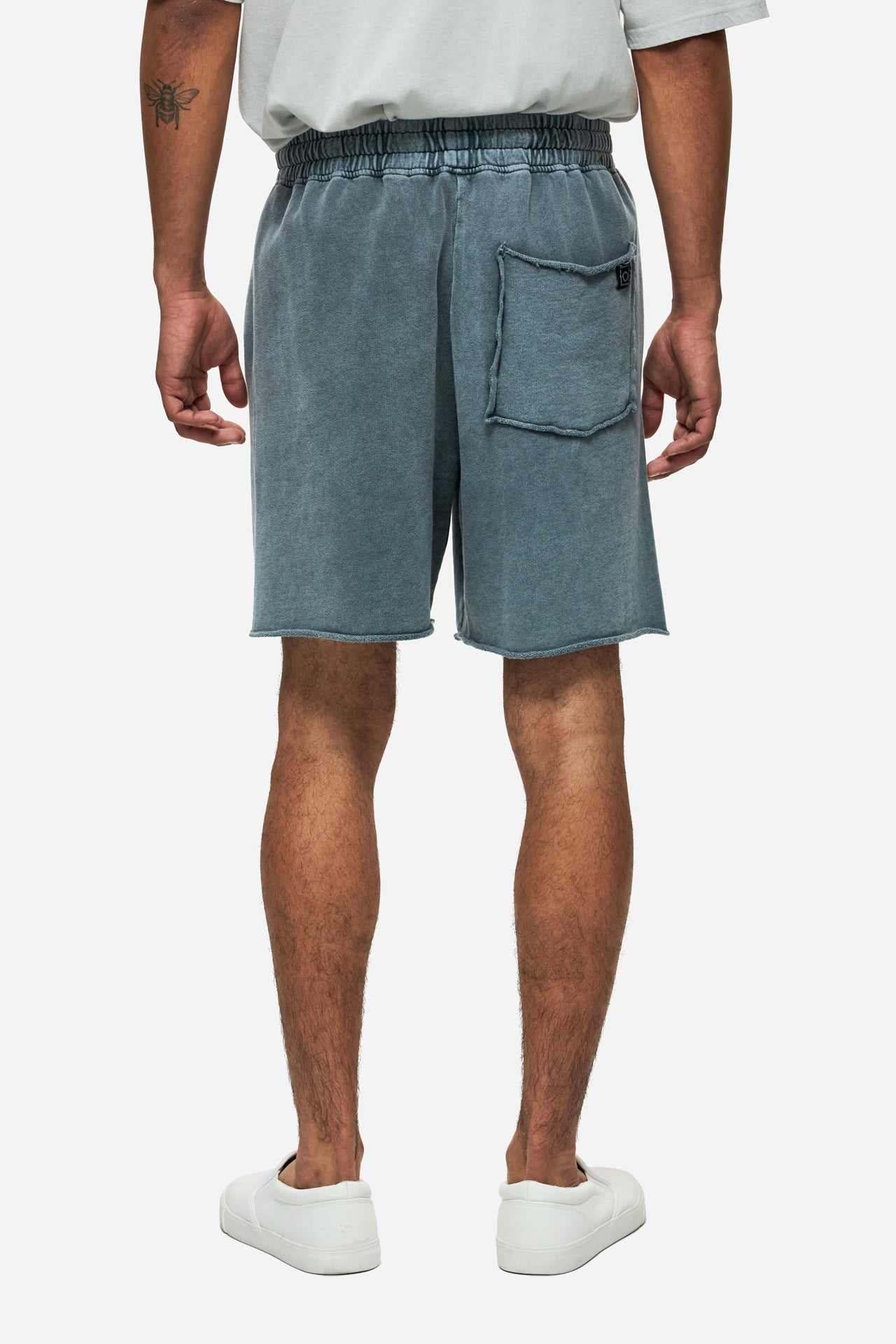DLMSB000097 - Sweatbermuda with Raw Edges in Regular Fit - VINTAGE GREY