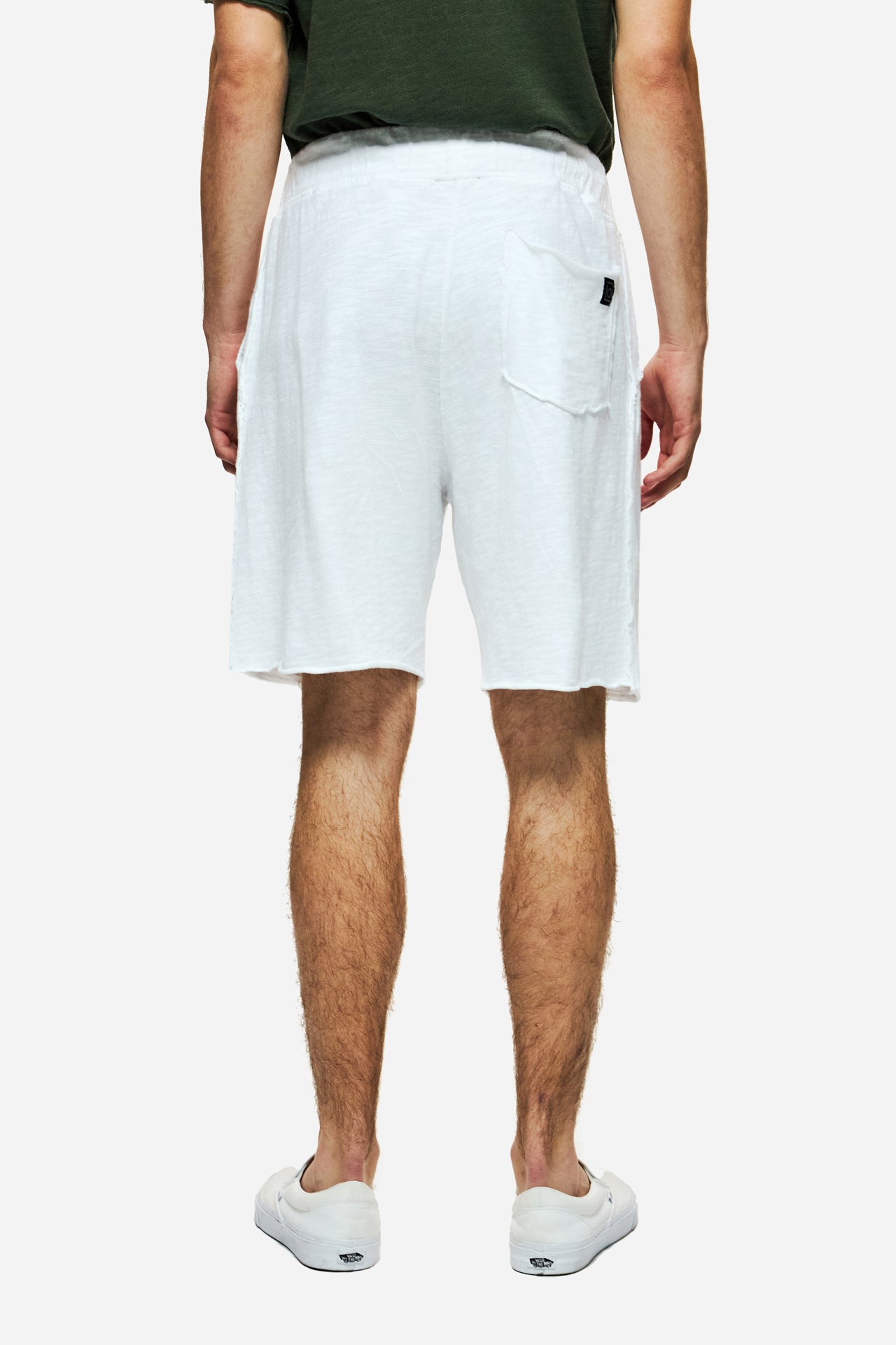 DLMSB000100 - Sweatbermuda with Raw Edges in Regular Fit
