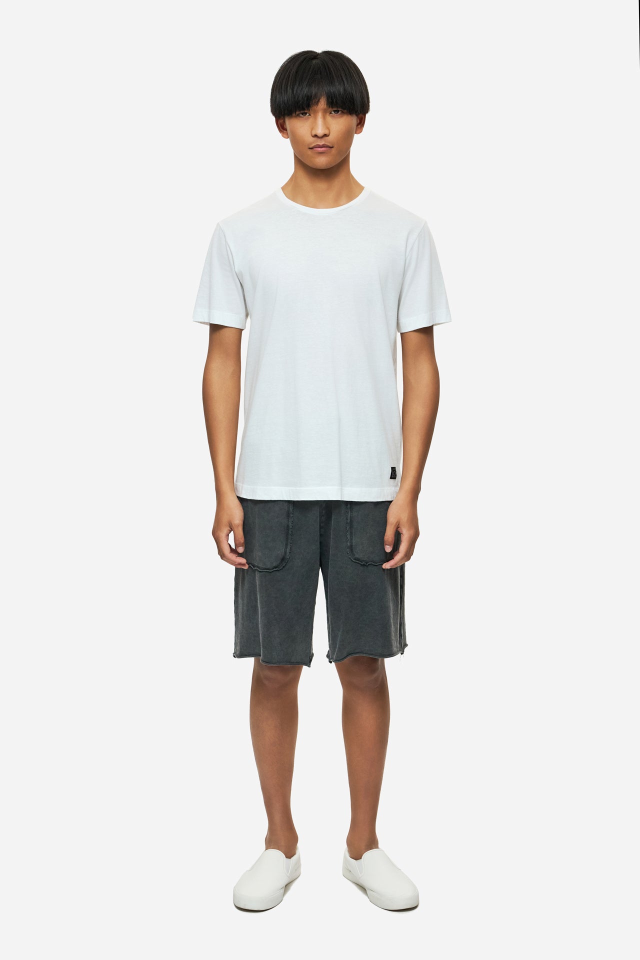 DLMSB000103 - RAW EDGES SWEATBERMUDA - VINTAGE BLACK