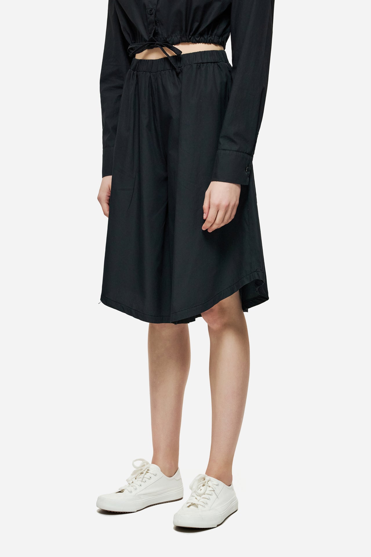 DLWB000024 - LONG BERMUDA - BLACK