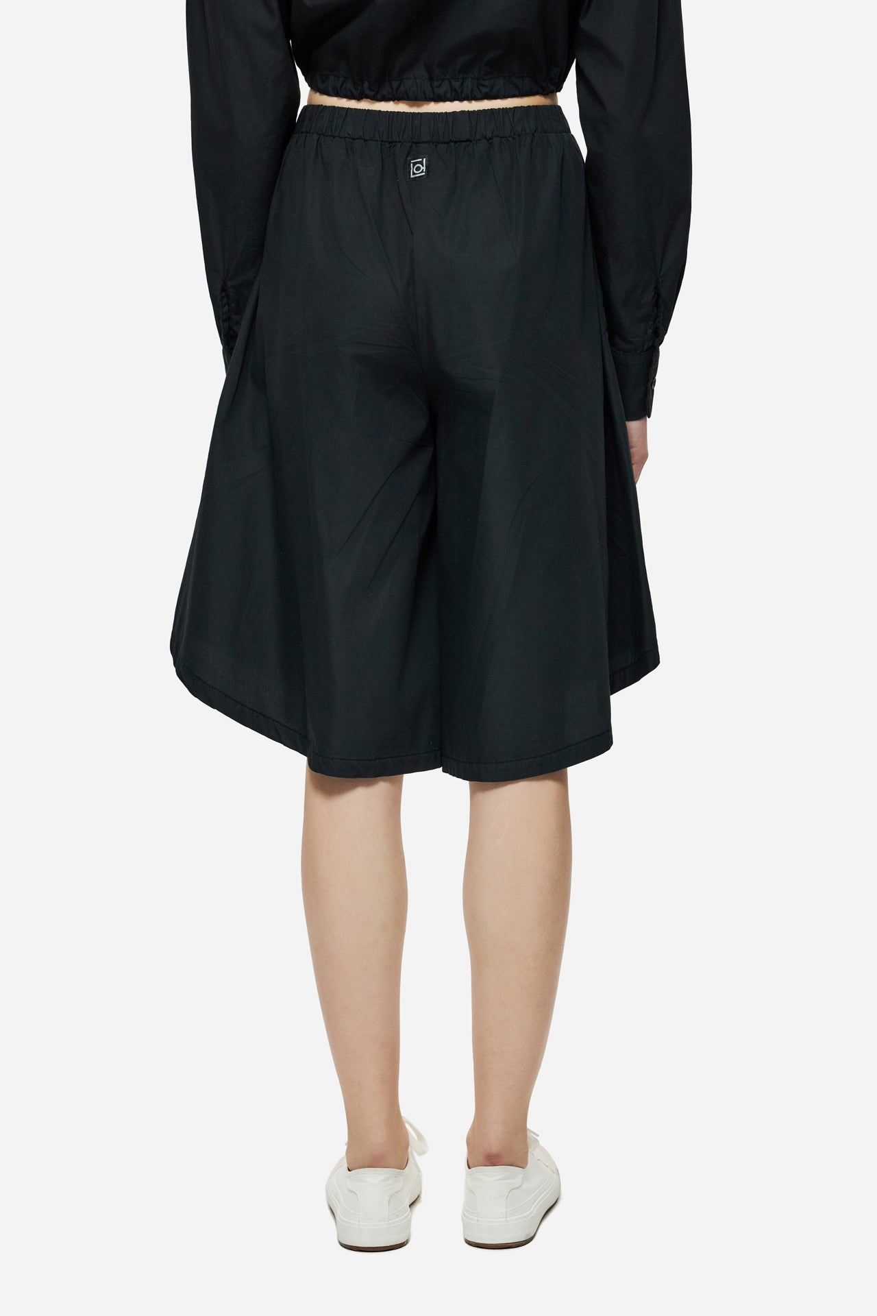 DLWB000024 - LONG BERMUDA - BLACK