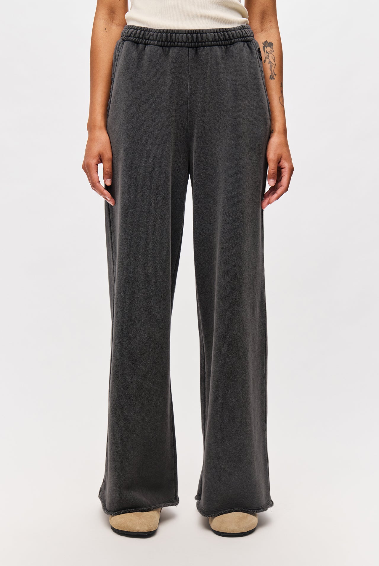 Wide-Leg Sweatpants with Raw Edges - Vintage Black