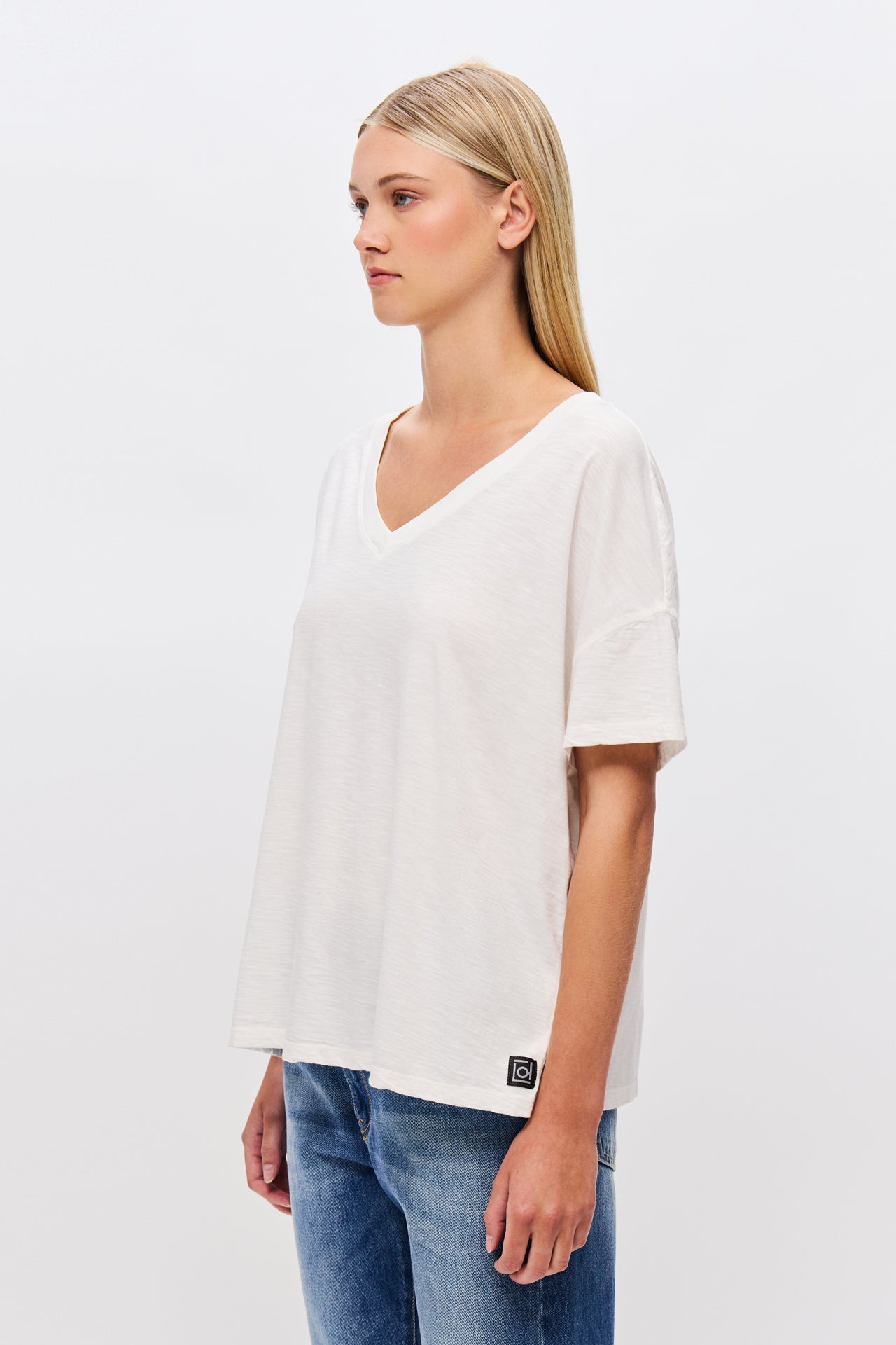Oversized T-Shirt With V Neckline - White