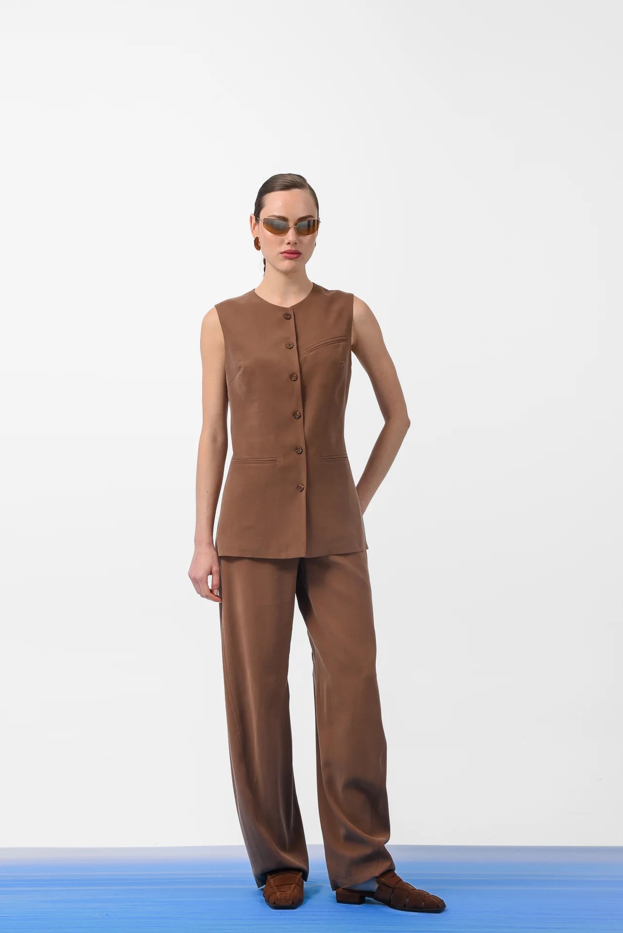 NOA VEST BROWN