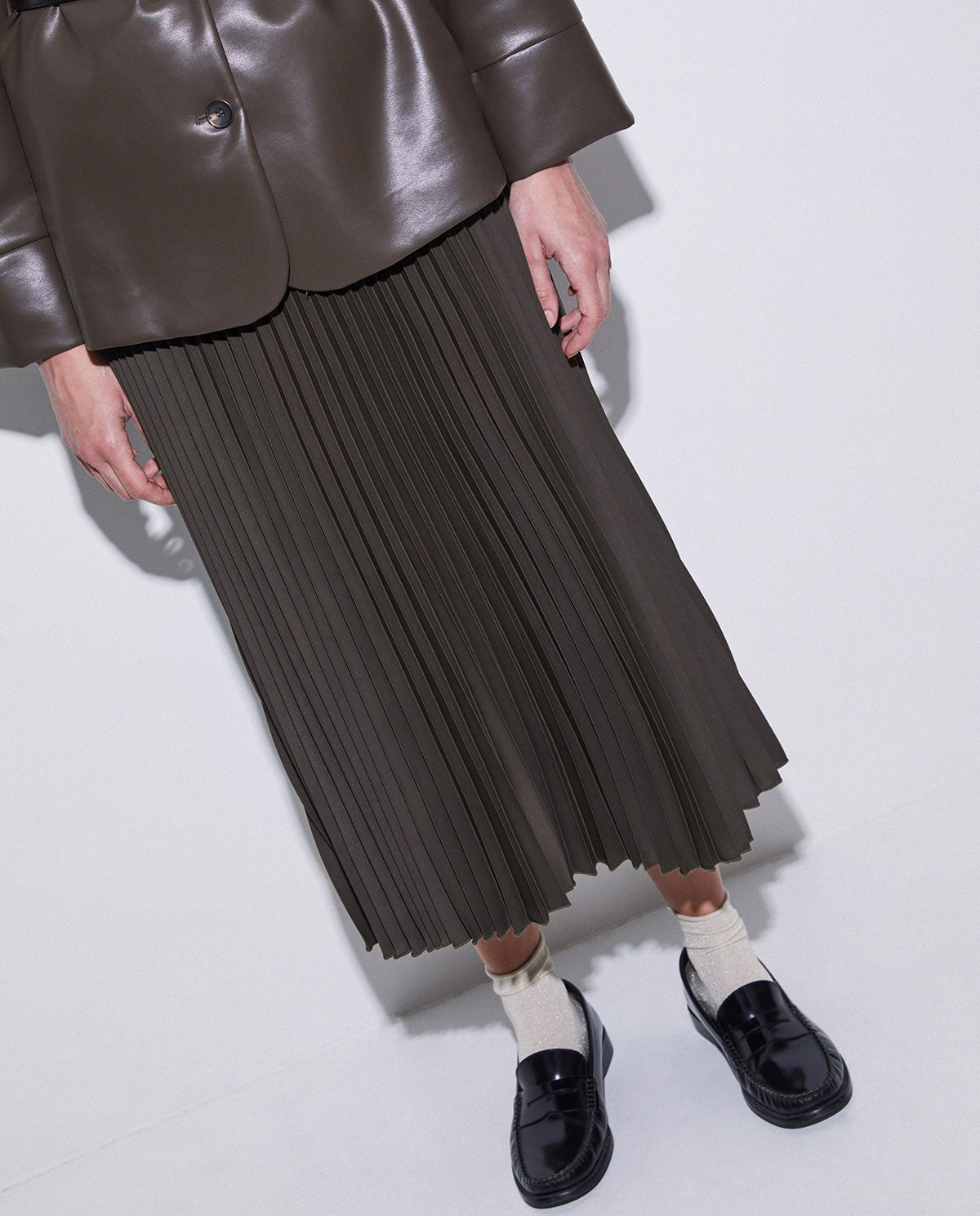 LONG PLEATED SKIRT KHAKI  Ref. 41847