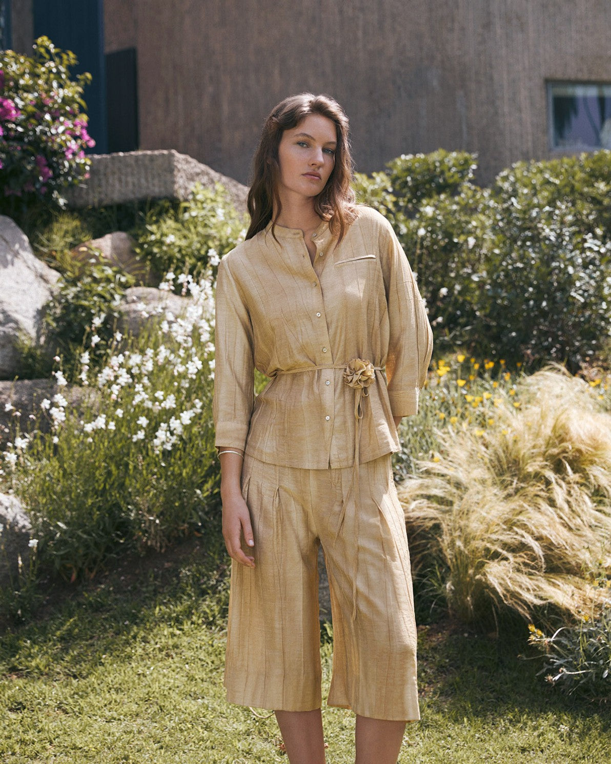 44857 - PLEATED MAO-NECK SHIRT