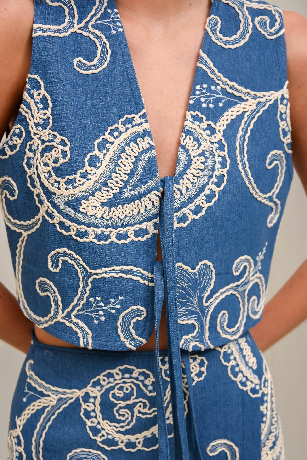 Sea Mist Vest - Blue And White
