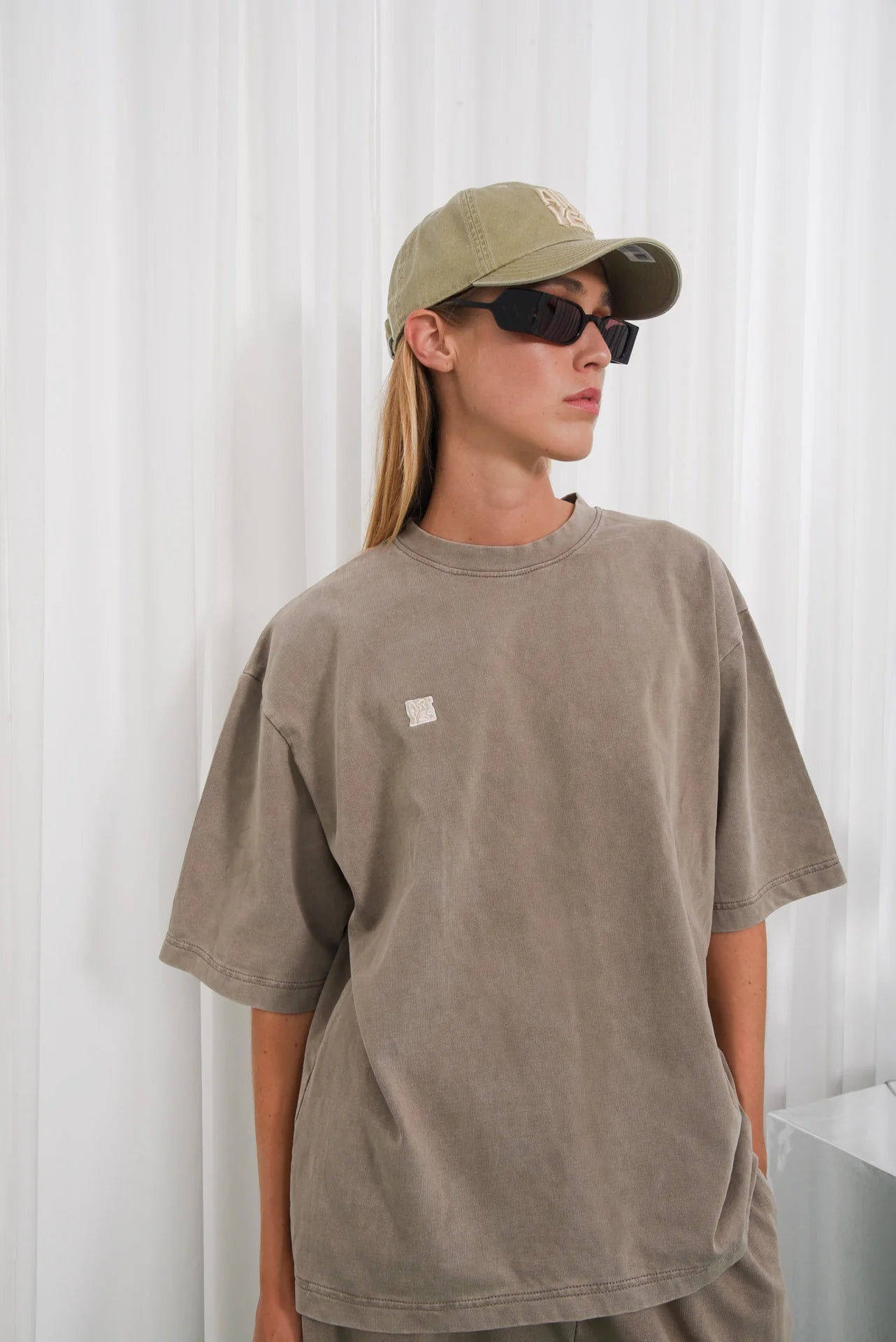 UNIQUE T-SHIRT BEIGE