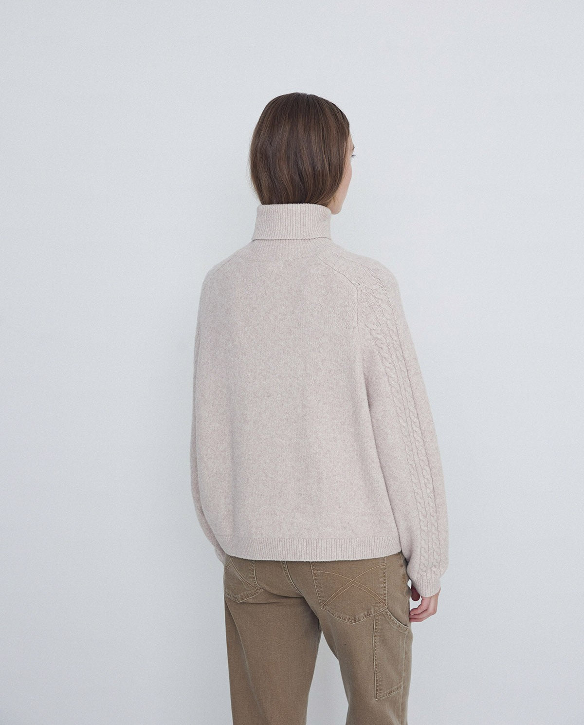 CABLE-KNIT SWEATER BEIGE