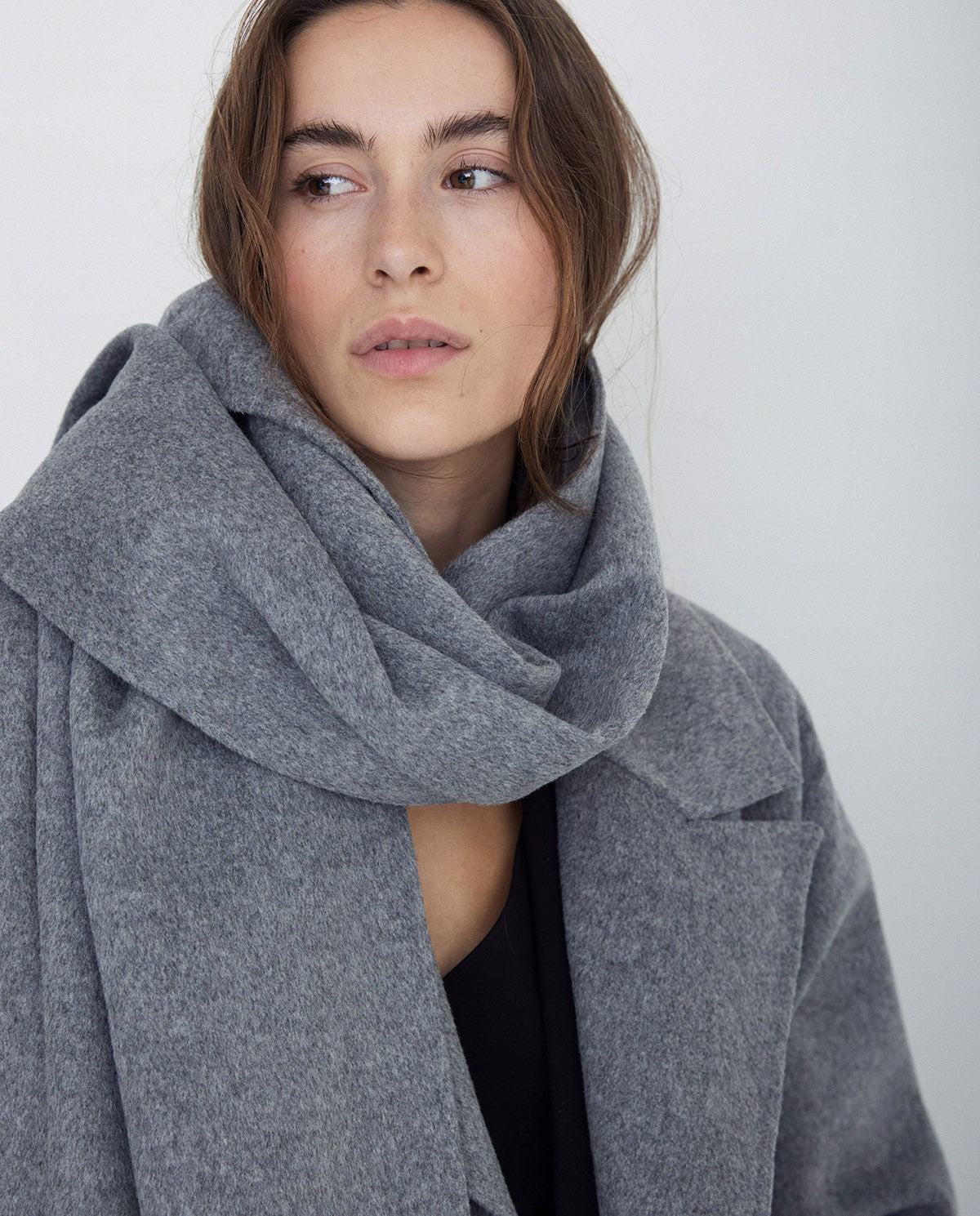 SOFT WOOL SCARF GREY  Ref. 41917