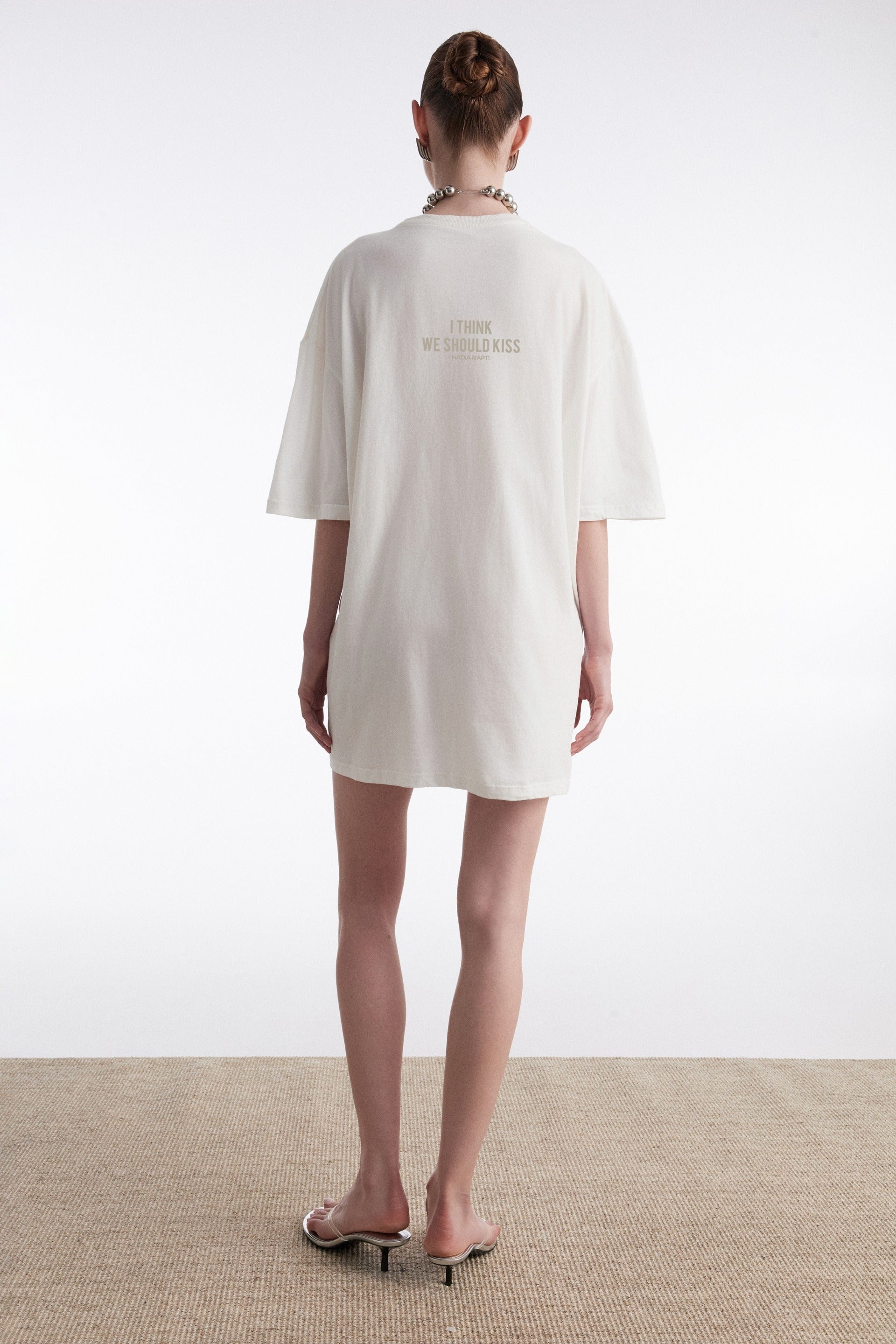 WE SHOULD KISS T-SHIRT OFFWHITE