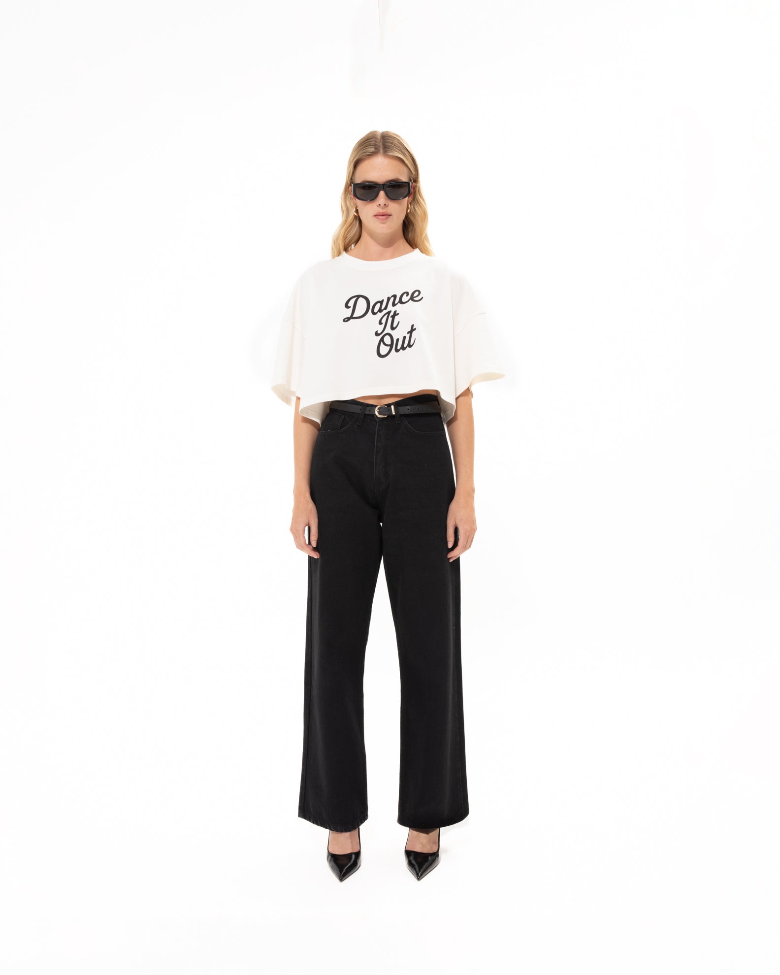 BLACK STRAIGHT-LINE JEANS