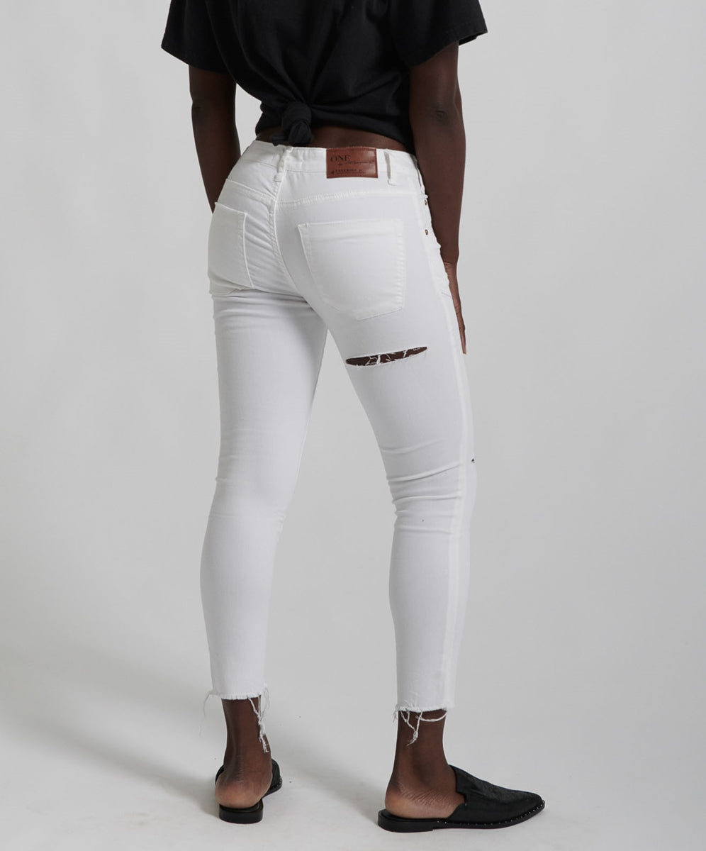 PREMIUM WHITE FREEBIRDS II LOW WAIST SKINNY JEAN SKU:19446C